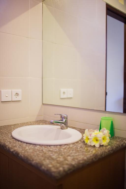 Ayu Guest House 2 Canggu Kültér fotó